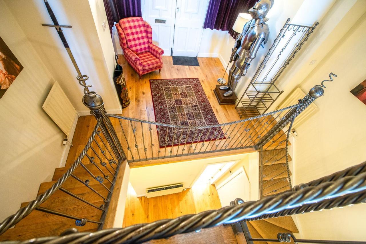 Famous House, 1 Minute From Edinburgh Castle Apartamento Exterior foto