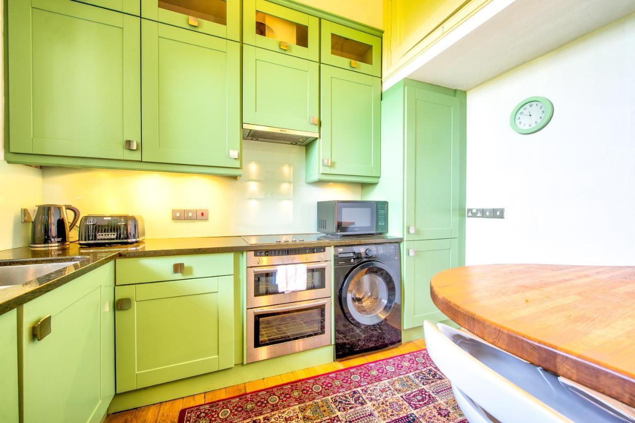 Famous House, 1 Minute From Edinburgh Castle Apartamento Exterior foto