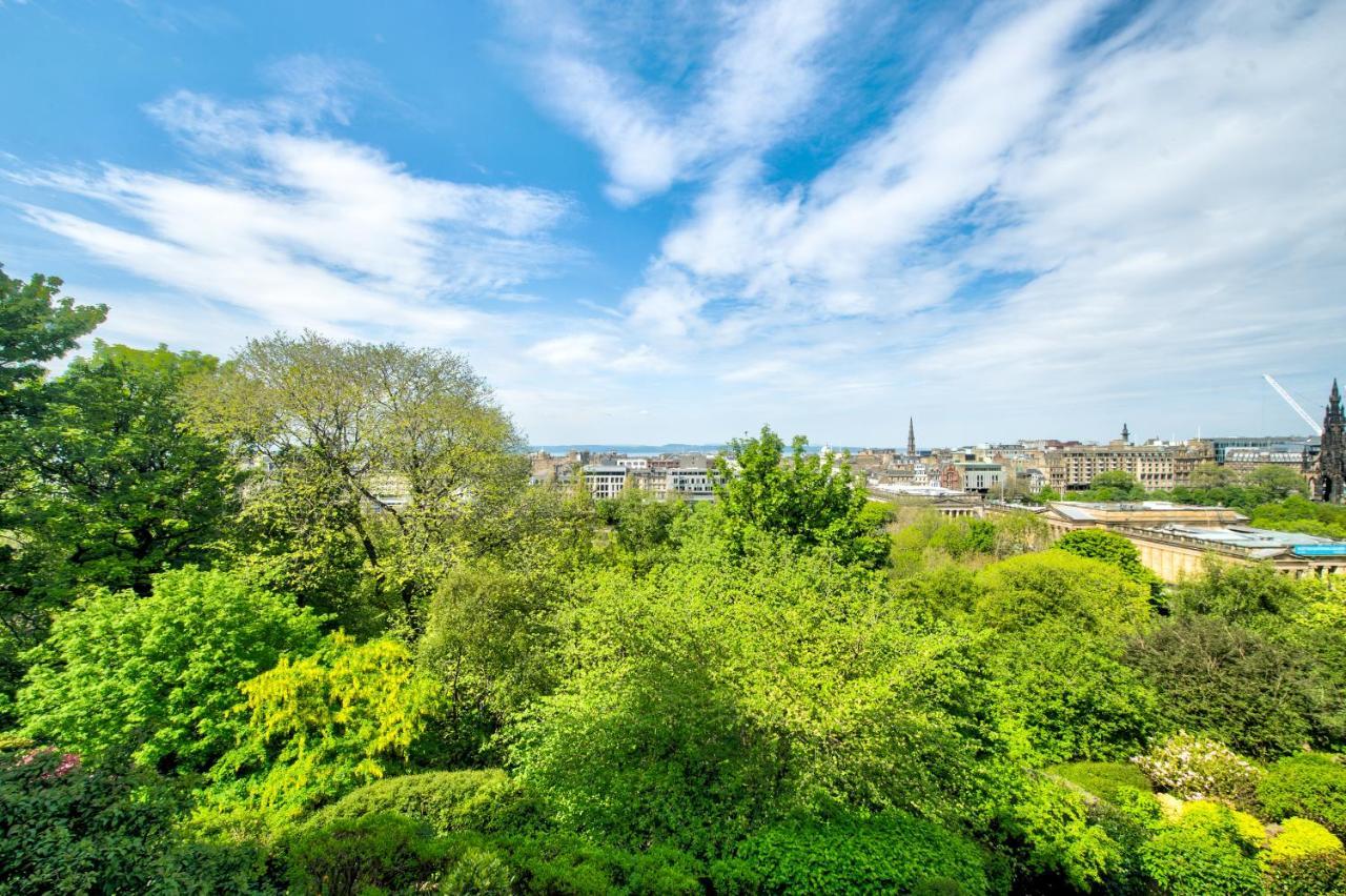 Famous House, 1 Minute From Edinburgh Castle Apartamento Exterior foto