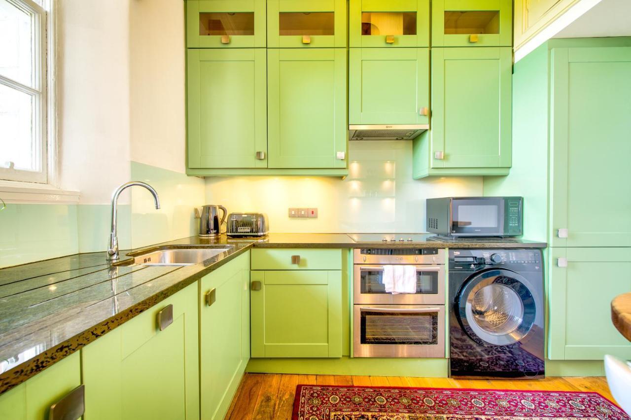 Famous House, 1 Minute From Edinburgh Castle Apartamento Exterior foto