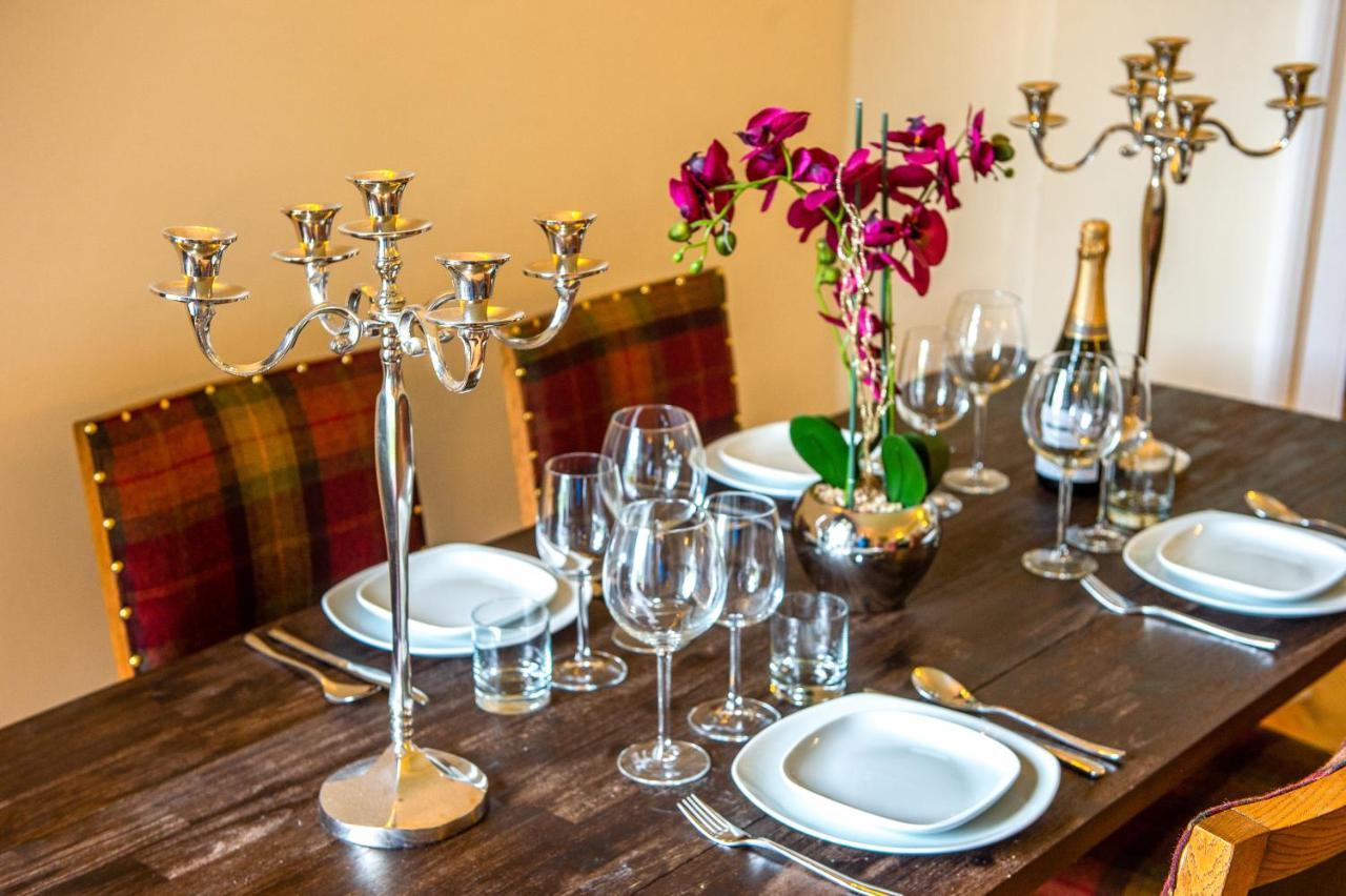 Famous House, 1 Minute From Edinburgh Castle Apartamento Exterior foto